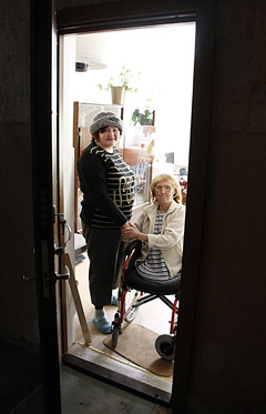 Kai pro langą žvelgia vienatvė