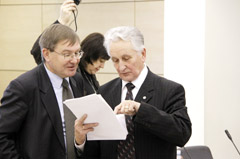 Biudžete šviečia skurdas