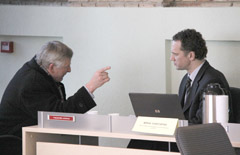 Pro vieną ausį įėjo, pro kitą išėjo