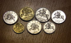 Kodėl žirgas nuleido uodegą?