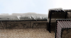 Varvekliai ir sniego kepurės kelia pavojų