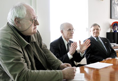 Laukinis kapitalizmas trispalvės fone