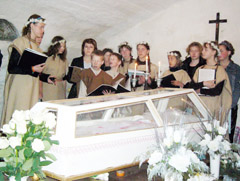 Stebuklingai išgijusi dėkoja Barborai Žagarietei