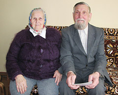 Deimantinę stotelę pora pasiekė drauge