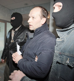 Seimas traukia senbuvius ir dainininkus