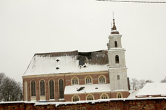 Plyšta Tytuvėnų bažnyčios stogas