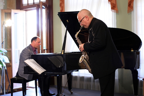 Ch. Frenkelio viloje liejosi pašėlęs džiazas