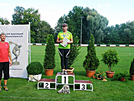 Rajono veteranė grįžo su medaliais