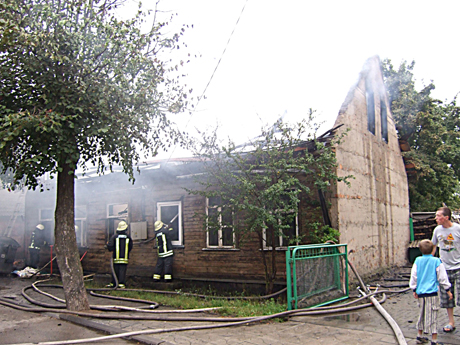 Valdžia bejėgė prieš antrąkart degusį šiukšlių kaupėją