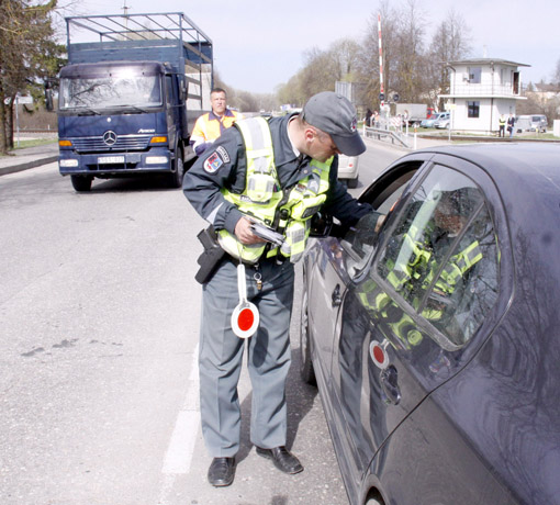 Priminta apie pavojus geležinkelio pervažose