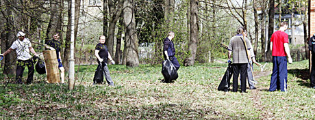 Nuteistieji tvarkė aplinką