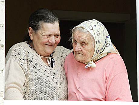 Šim­tą me­tų ne­si­pyk­ti ir da­lin­tis su ki­tais