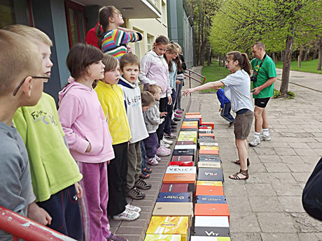 Belgų kariai nepamiršta vaikų namų