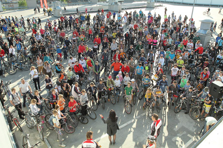 Dviratininkai sieks naujo rekordo ant stogo