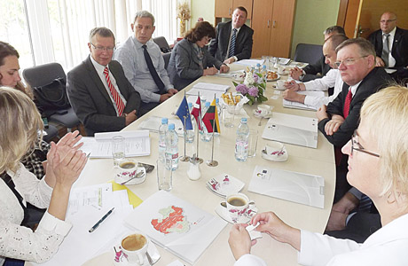 Lie­tu­vai ir Lat­vi­jai reikia užkasti griovius