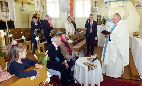 Bažnyčios į partiją neišmainė