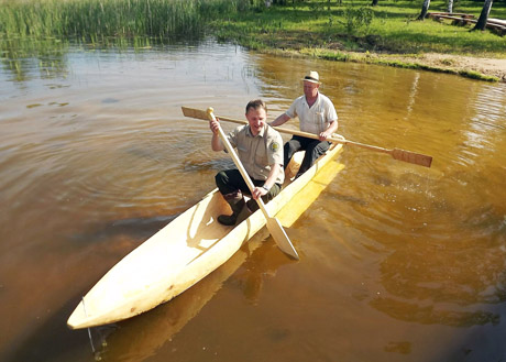 Medžio drožėjas svajoja apie luotų lenktynes
