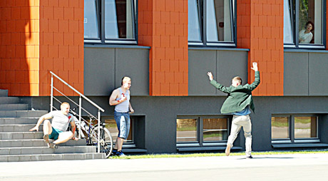 Profesinio rengimo centrą drebino šūviai