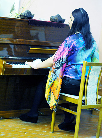 Šiaulių fotografai dovanojo fotosesiją kalinčioms merginoms