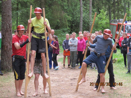 Moksleiviai vykdė policininkų ir ugniagesių užduotis