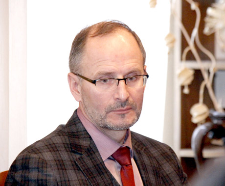 Milijonai tirpsta nacionaliniam stadionui ir baseinui