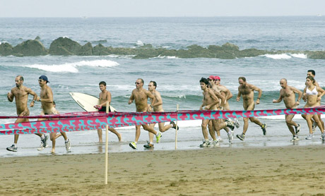 Ar maudytis nuogam – nusikaltimas?