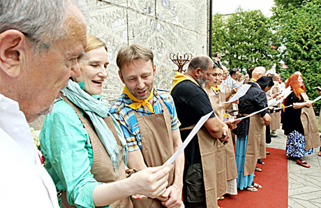 „Monmartro respublikoje“ – menininkų „striptizas“