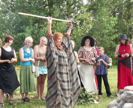 Ant Uolyno kalno susirinko lietuviškos „raganos“