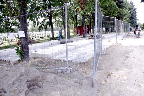 Daušiškių kapinės vis dar – dausose