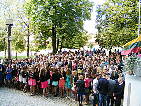 Skambutis sukvietė mažiau mokinių