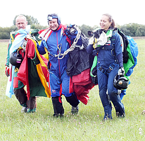 Į 50-metį suskrido lėktuvais