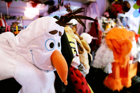 Karnavaluose linksminasi ir mikrobai, ir meduoliai