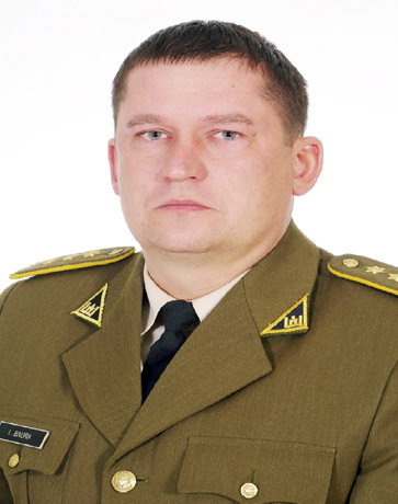 Šauktiniai surikiuoti į sąrašą, savanoriai jau ateina