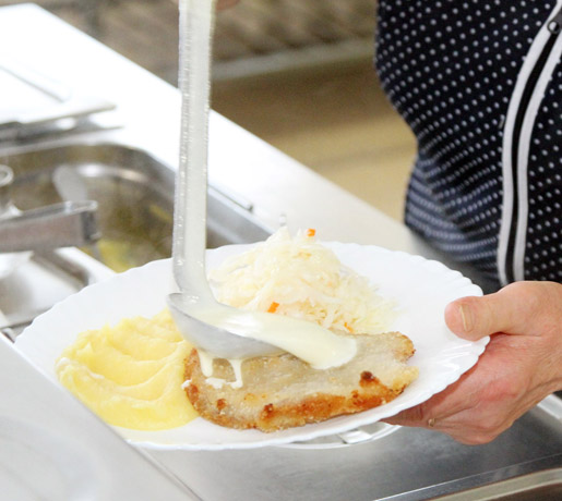 Vaikų maistas: mažiau druskos ir cukraus